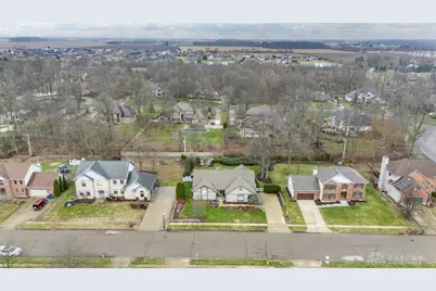 735 Chaucer Lane, Tipp City, OH 45371 - Photo 48