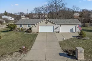 5622 Harlamert Dr, Dayton, OH 45449 - Photo 2