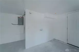 385 W Ross St, Troy, OH 45373 - Photo 24