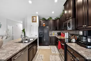 7178 Ballauer Pl, Dayton, OH 45424 - Photo 18