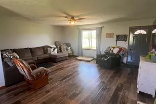 11010 Morrison-Mikesell Rd, New Paris, OH 45347 - Photo 4