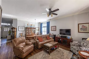 1330 Yankee Vineyards, Dayton, OH 45458 - Photo 4