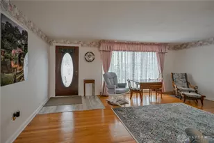 1521 Erika Dr, Springfield, OH 45503 - Photo 4