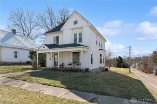 131 W South St, Hillsboro, OH 45133 - Photo 6