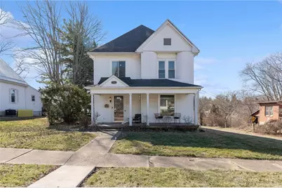 131 W South Street, Hillsboro, OH 45133 - Photo 2