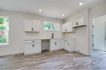 4253 Pleasant View Avenue, Dayton, OH 45420 - Photo 10
