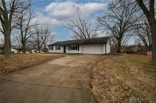 104 Martha Ave, Dayton, OH 45458 - Photo 2