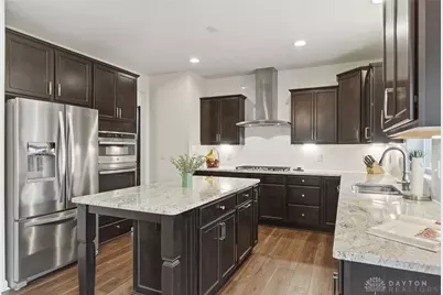 535 Carleton Drive, Sugarcreek Twp, OH 45440 - Photo 12