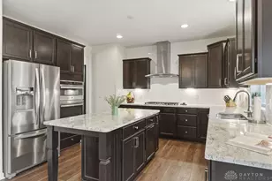 535 Carleton Dr, Sugarcreek Twp, OH 45440 - Photo 12