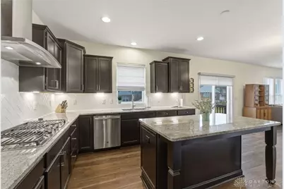 535 Carleton Drive, Sugarcreek Twp, OH 45440 - Photo 14