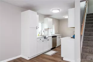 218 Smith St, Dayton, OH 45417 - Photo 4