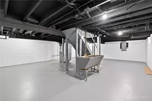 715 Kirk Lynne St, Dayton, OH 45403 - Photo 32