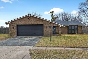 5172 Seville Dr, Englewood, OH 45322 - Photo 2