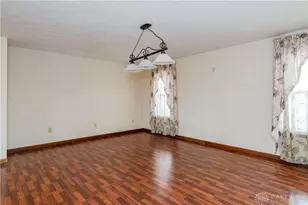 929 N Tecumseh Rd, Springfield, OH 45504 - Photo 6