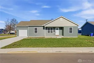 910 Vine St, Washington Court House, OH 43160 - Photo 1