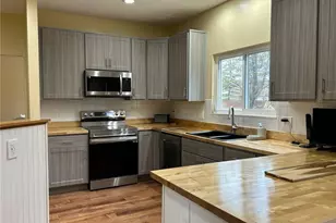 1399 Heritage Trace Ct, Bellbrook, OH 45305 - Photo 2