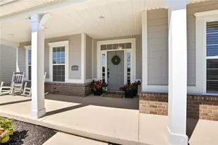 4049 Pepperwell Cir, Sugarcreek Twp, OH 45440 - Photo 4