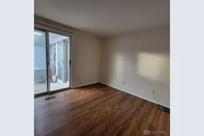 5886 Troy Villa Boulevard, Dayton, OH 45424 - Photo 10