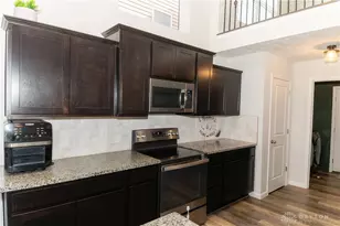 8127 Cherry Birch Dr, Tipp City, OH 45371 - Photo 8