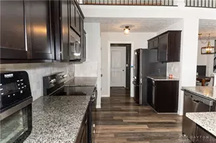 8127 Cherry Birch Dr, Tipp City, OH 45371 - Photo 10