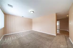 16 Hillgard St, Dayton, OH 45426 - Photo 2