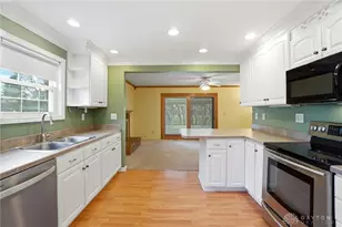 2776 Corlington Dr, Kettering, OH 45440 - Photo 16