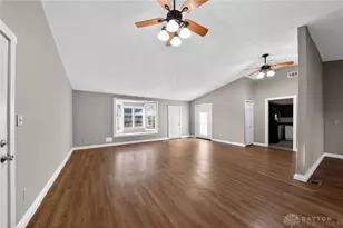 304 Applegate Rd, Englewood, OH 45322 - Photo 12