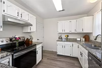 4410 Hardwood Trail, Dayton, OH 45424 - Photo 14