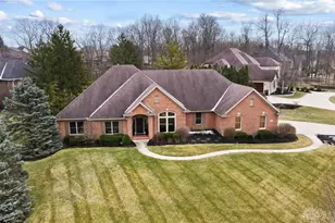 10600 Chestnut Hill Ln, Dayton, OH 45458 - Photo 2