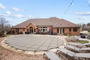 10600 Chestnut Hill Ln, Dayton, OH 45458 - Photo 44