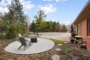 10600 Chestnut Hill Ln, Dayton, OH 45458 - Photo 46