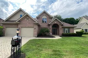 5665 Stone Lake Dr, Dayton, OH 45429 - Photo 1