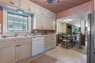 24 Greenmount Blvd, Oakwood, OH 45419 - Photo 8