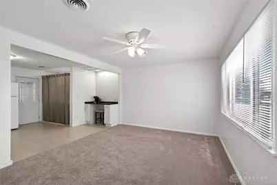 112 Colebrook Drive, Vandalia, OH 45377 - Photo 4