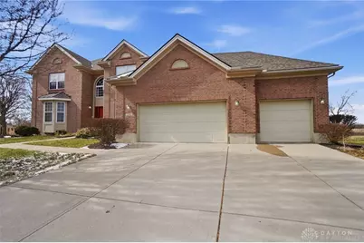 206 Cloverleaf Circle, Englewood, OH 45322 - Photo 4