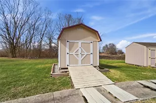 206 Cloverleaf Cir, Englewood, OH 45322 - Photo 90