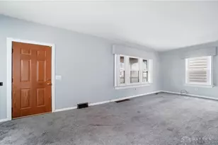 2127 Wayne Ave, Dayton, OH 45410 - Photo 6