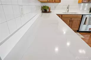 305 Eastview Dr, Urbana, OH 43078 - Photo 2