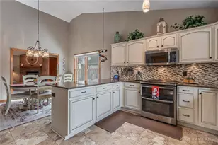 2223 4 Seasons Trail, Miami Township, OH 45342 - Photo 14