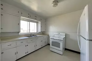 15 W Maplewood Ave, Dayton, OH 45405 - Photo 10