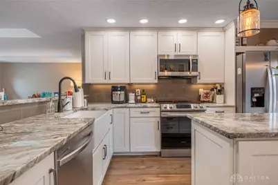 6370 Shadow Lake Trail, Centerville, OH 45459 - Photo 10