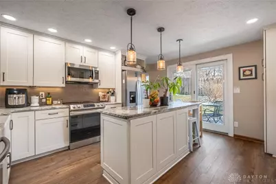 6370 Shadow Lake Trail, Centerville, OH 45459 - Photo 8