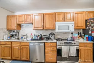 1610 Piper Ln, Dayton, OH 45440 - Photo 8