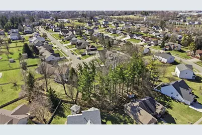 6822 Wintergreen Place, Huber Heights, OH 45424 - Photo 6