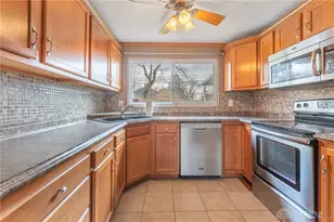 3826 California Ave, Dayton, OH 45429 - Photo 14