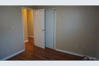 5037 Retford Drive, Dayton, OH 45417 - Photo 6