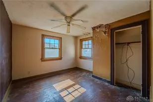 423 Sandalwood Dr, Dayton, OH 45405 - Photo 12