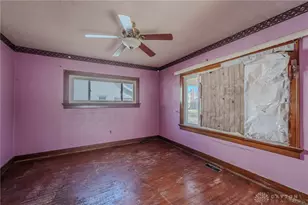 423 Sandalwood Dr, Dayton, OH 45405 - Photo 4