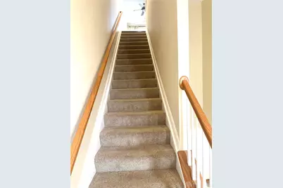 199 E Rochelle Street #I199, Cincinnati, OH 45219 - Photo 4