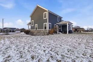 104 Bluestone Ct, Greenville, OH 45331 - Photo 4